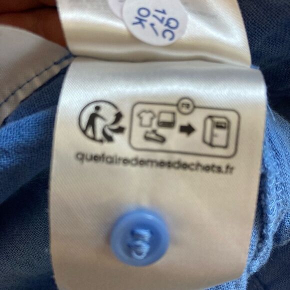 H&M NWT gauzy blouse glowing non sheer + extra button oversized - Picture 9 of 10